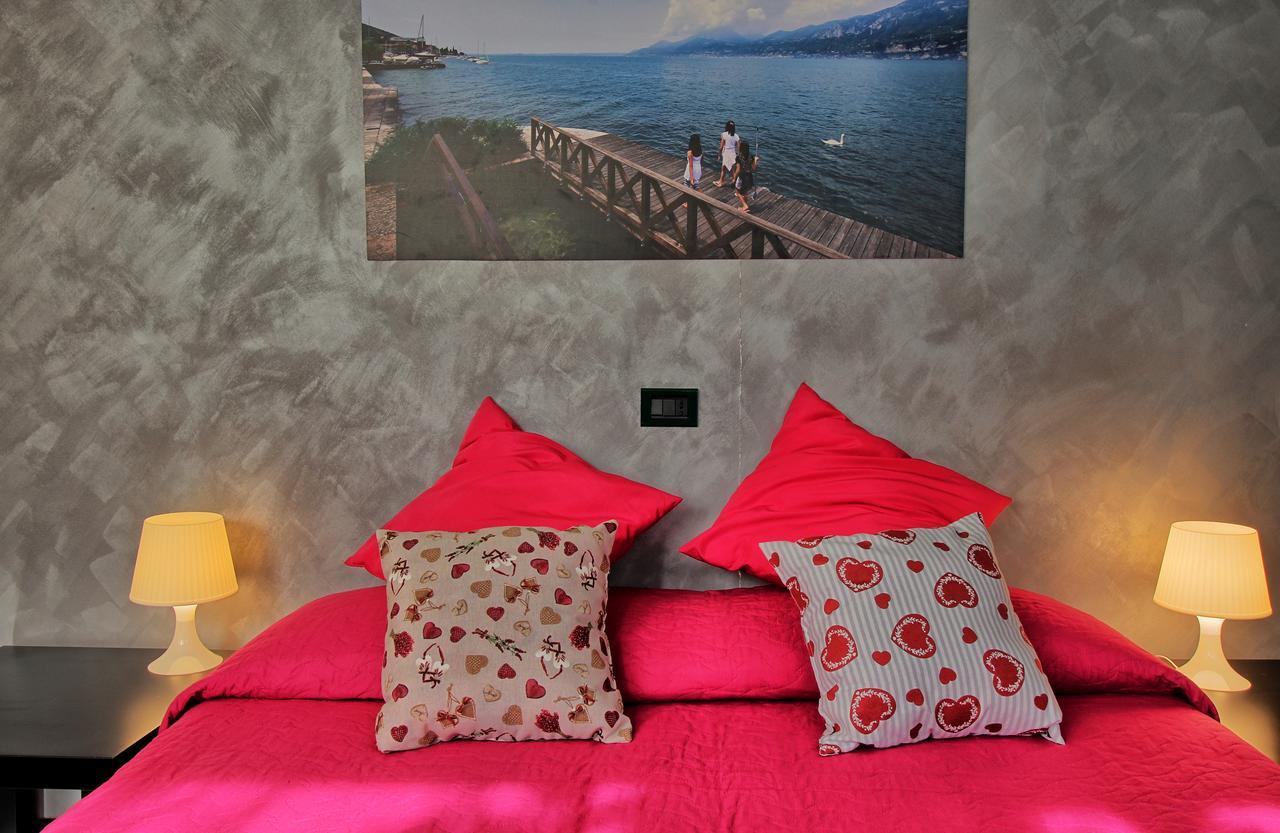 Casa Aurora Self Catering Studio Como Vacanze Exterior foto