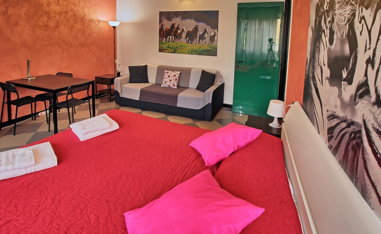 Casa Aurora Self Catering Studio Como Vacanze Exterior foto